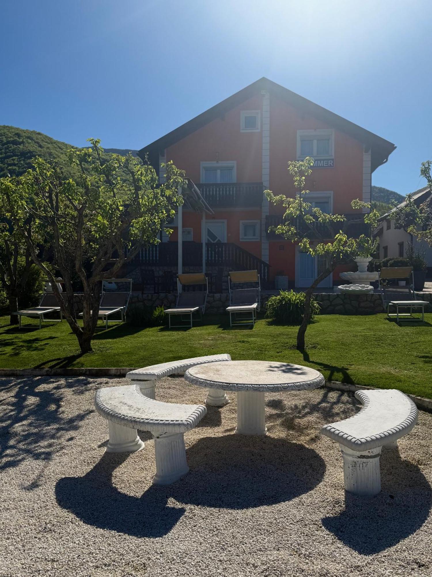Plitvice Pension Perisic Korenica Exteriör bild